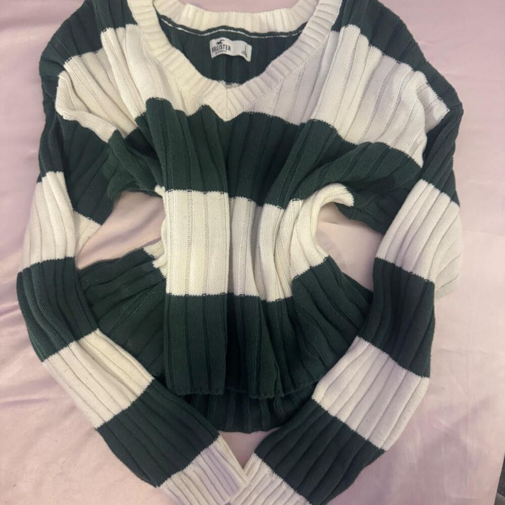 Hollister Green & Cream/white Striped Sweater